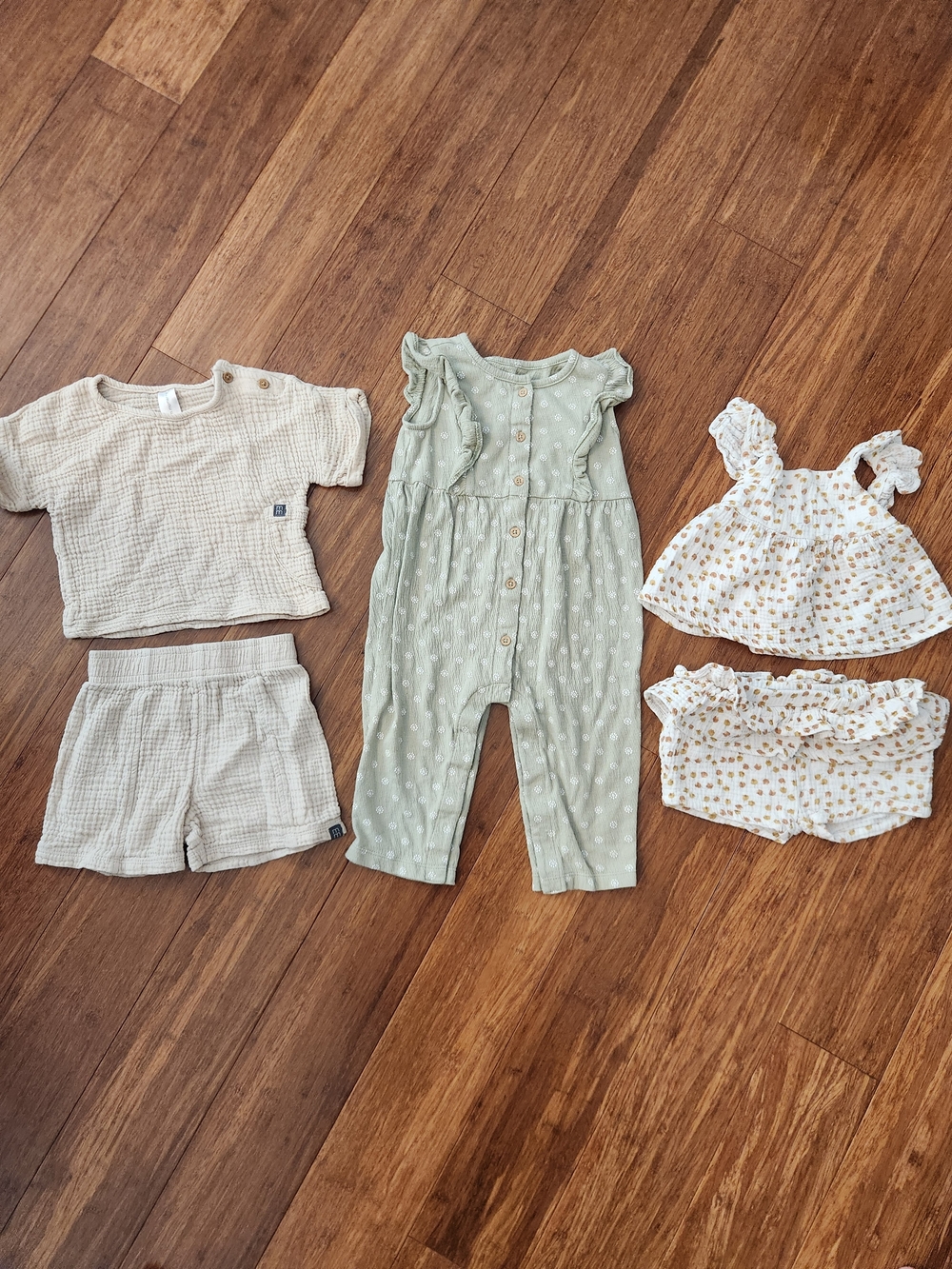 Set Of 3 Girls Summer Short Sleeve Outfits Various Brands Pants Shorts 12 Months